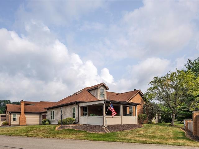 Condo for sale in Cranberry Township, Butler County