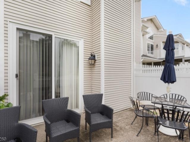 Townhouse for sale in Pluckemin, New Jersey
