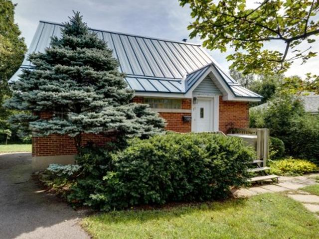 House for sale in Pointe-claire, Quebec