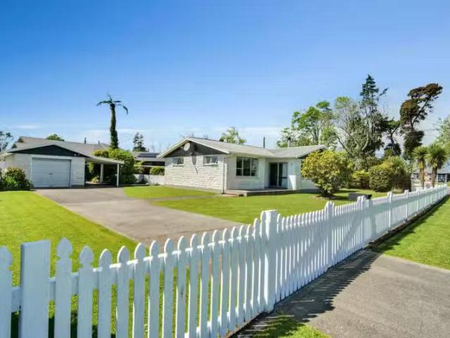 House for sale in Fairdown, West Coast