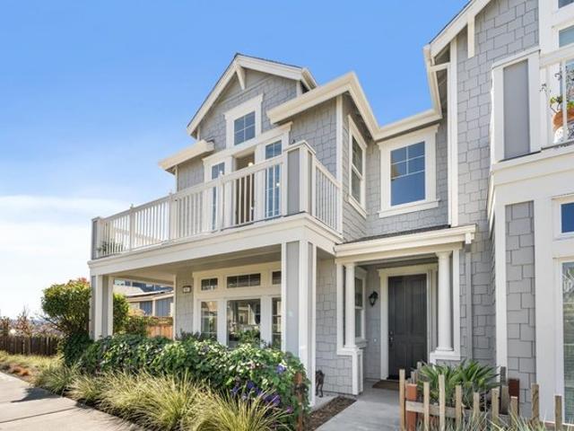 Townhouse for sale in San Rafael, California