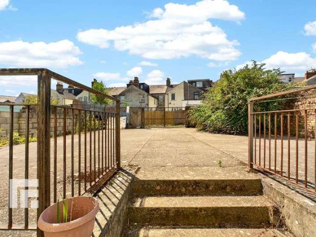 Flat for sale in Falcon Lodge, Wales