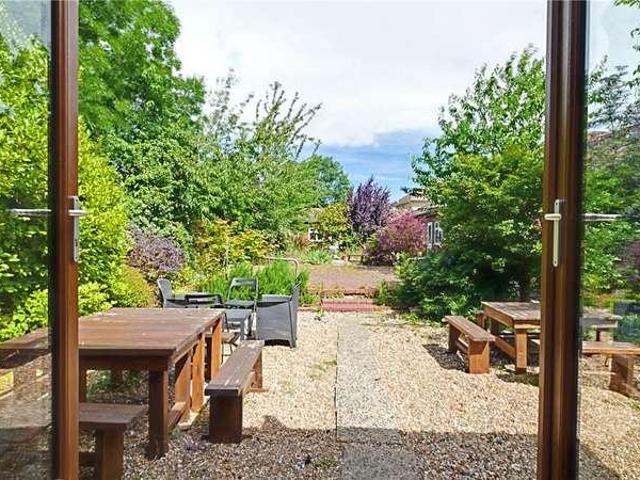 House for sale in London Borough of Hounslow, Osterley