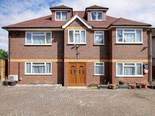 House for sale in London Borough of Hounslow, Osterley