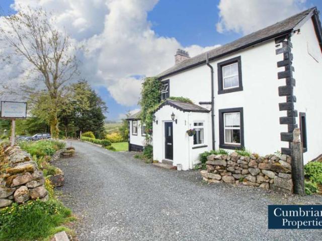 House for sale in Hutton