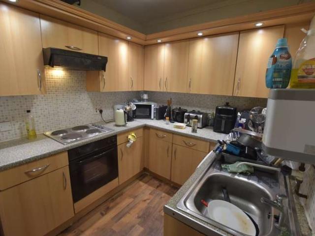 Cottage for sale in Gledhow Park, Leeds