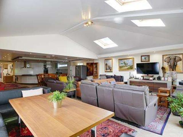 House for sale in London Borough of Hounslow, Greater London