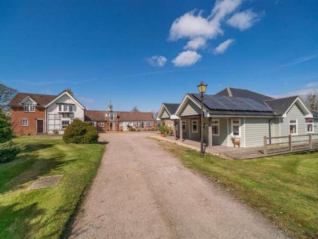 House for sale in Pan Meadows, Shide