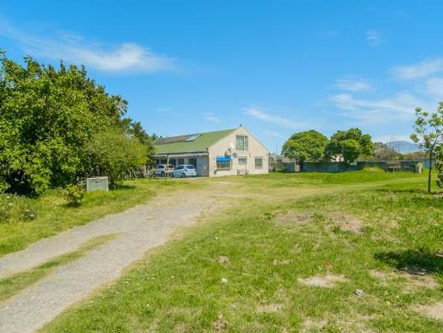 House for sale in Cape Town, Western Cape