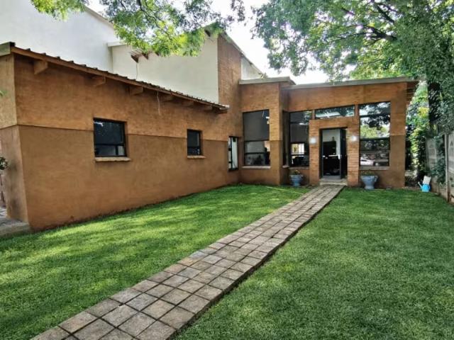 House for sale in Lakefield, Benoni