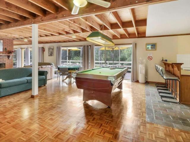 House for sale in Sawmill Settlement