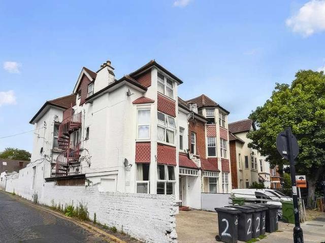 Property for sale in Streatham, Greater London