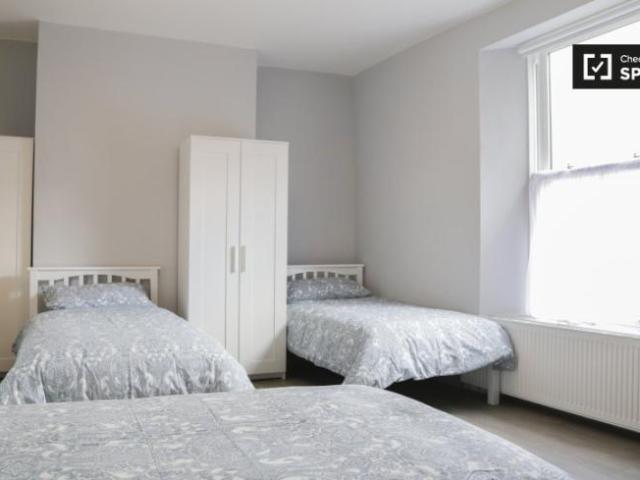 Property to rent in Dublin Docklands, Dublin