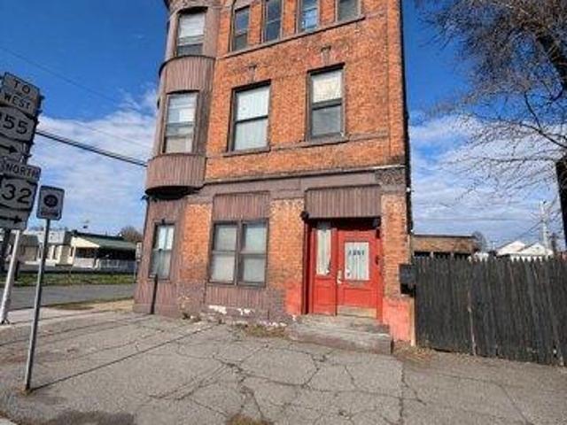 House for sale in Watervliet, New York