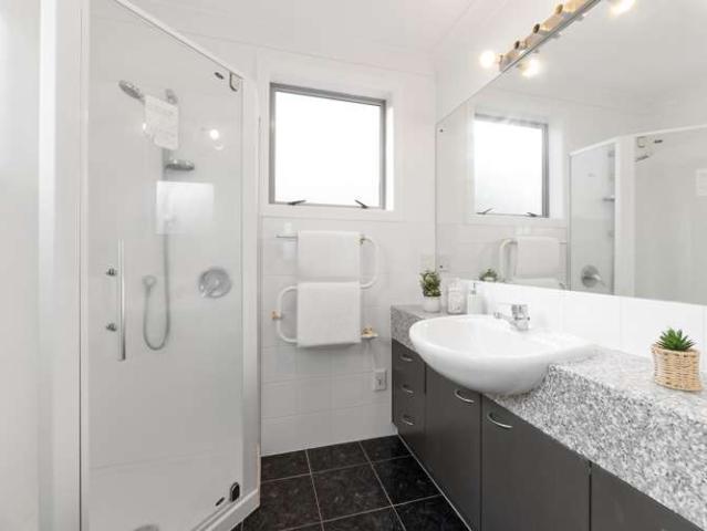 House for sale in Sunnynook