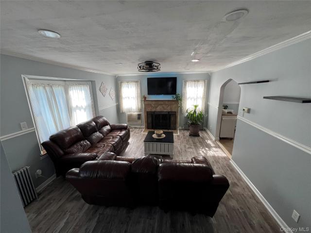 House for sale in Millburn, Baldwin