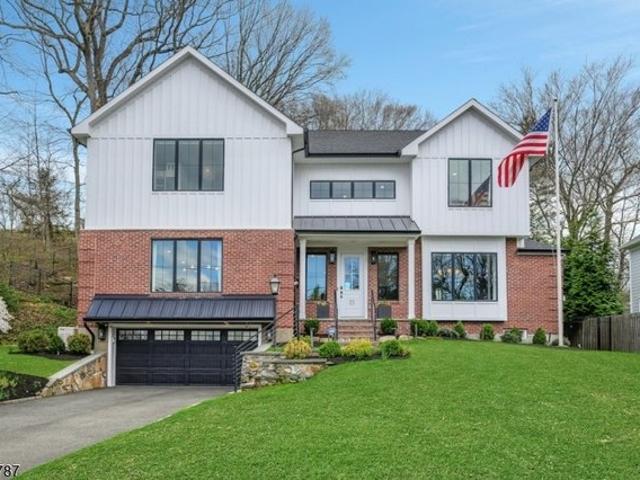 House for sale in Summit, New Jersey