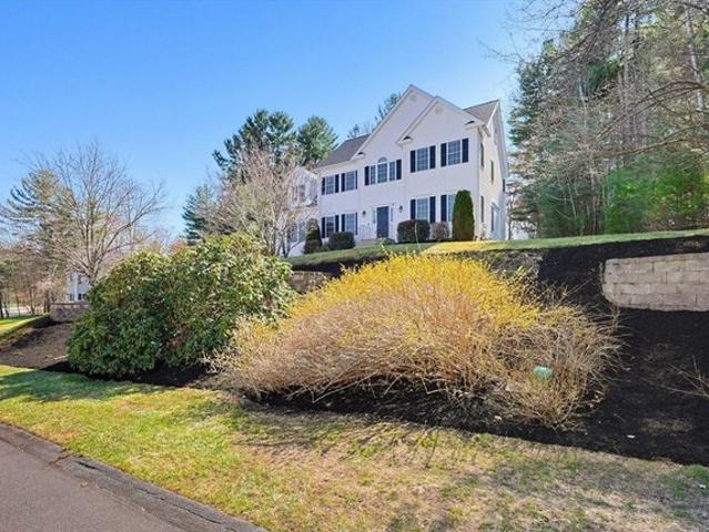 House for sale in Medway, Massachusetts