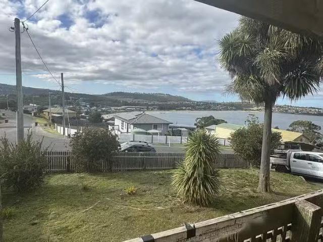 House for rent in Primrose Sands, Tasmania