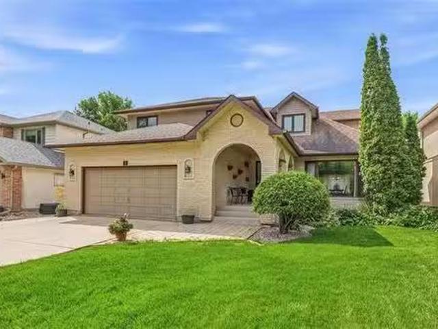 House for sale in East St. Paul, Manitoba