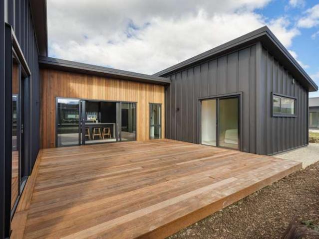 House for sale in Otakou