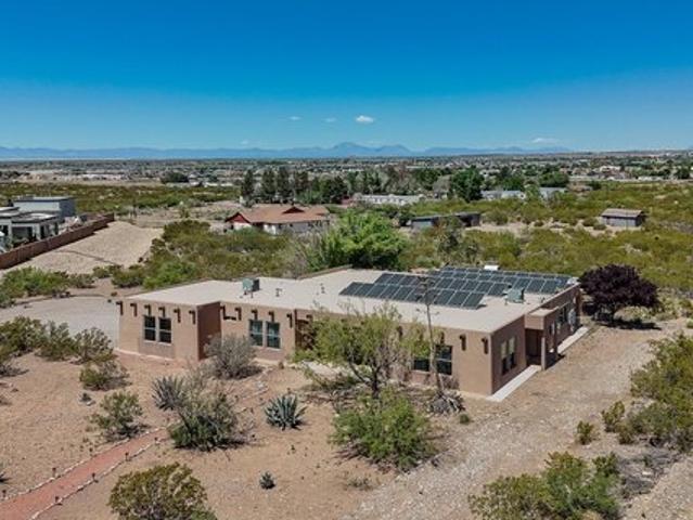 House for sale in Alamogordo, New Mexico