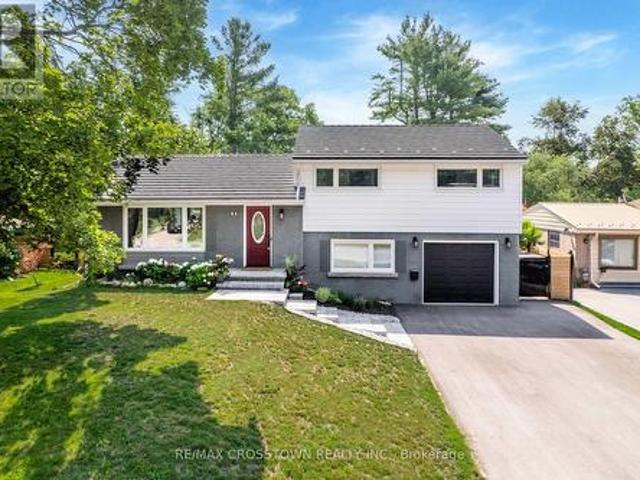 House for sale in Barrie, Ontario