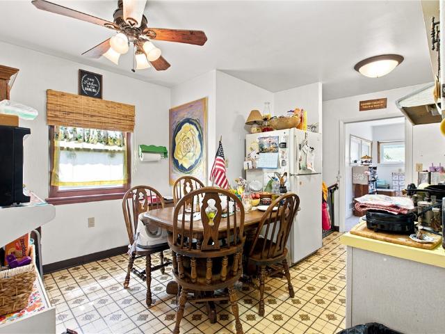 House for sale in Burgettstown, Pennsylvania