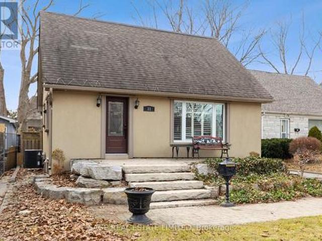 House for sale in Etobicoke—Lakeshore, Toronto