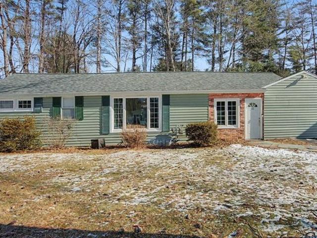 House for sale in Guilderland, New York