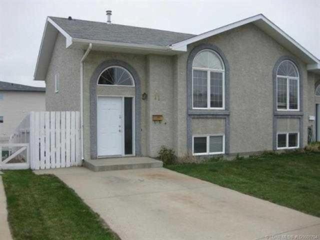 House for rent in Indian Battle Heights, Lethbridge