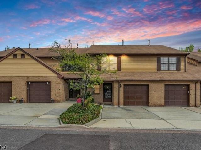 Townhouse for sale in Lebanon, New Jersey