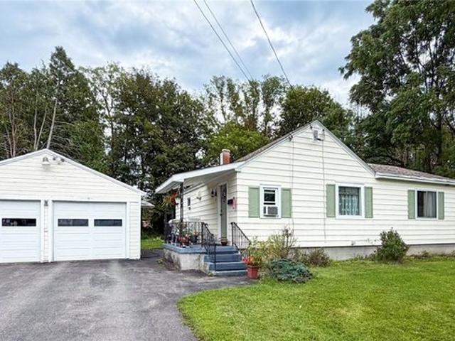 House for sale in Town of Westmoreland, Clark Mills