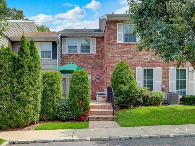 Condo for sale in Woodbury, Nassau County
