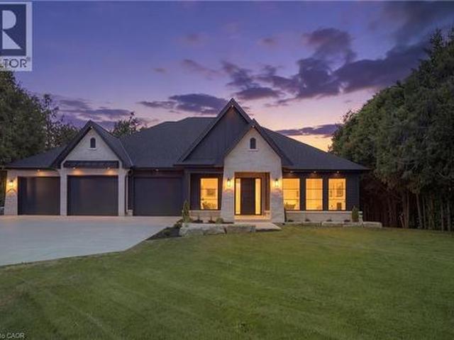 House for sale in Ontario
