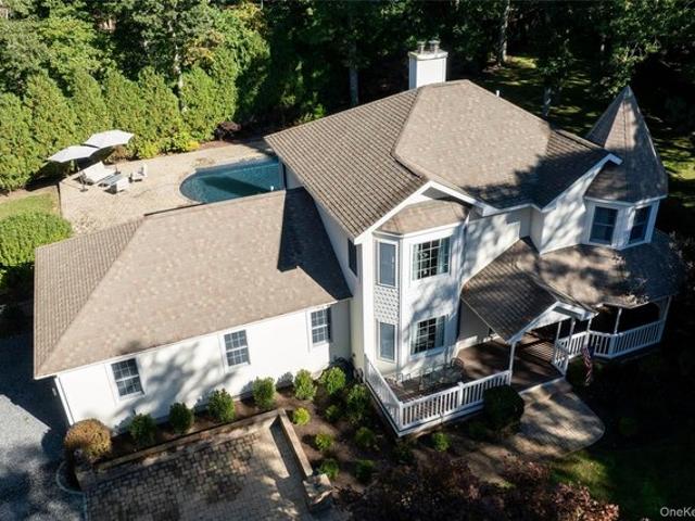 House for sale in Westhampton, Town of Southampton