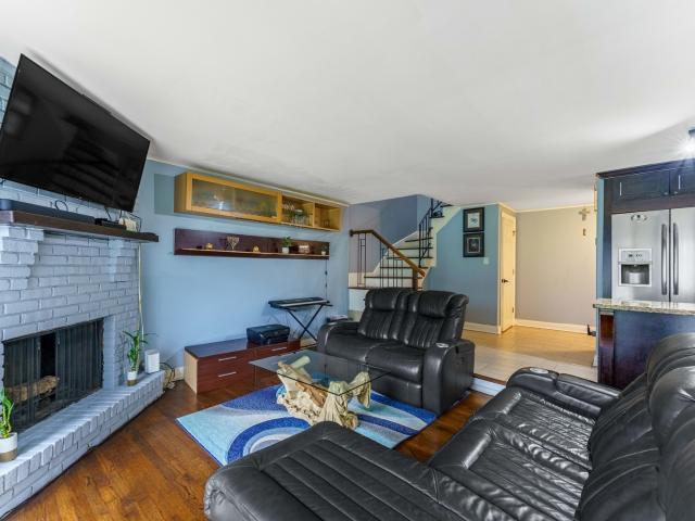 Townhouse for sale in Palos Hills, Illinois