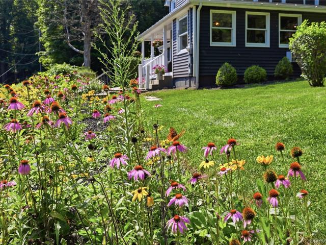 House for sale in Baldwin Place, New York