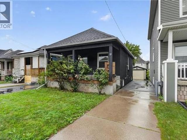 House for sale in Ancaster, Ontario