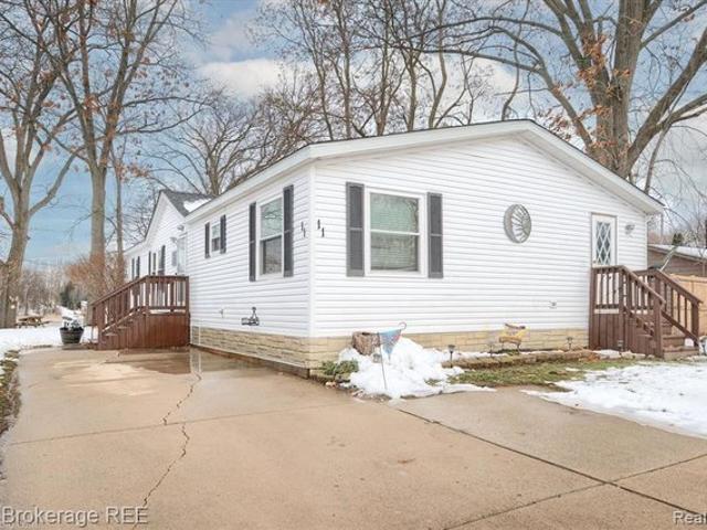 House for sale in Fenton, Michigan