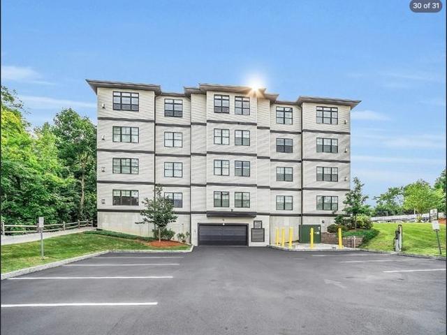 Condo for rent in Chelmsford, Middlesex County