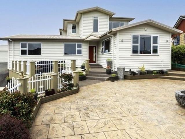 House for rent in Ōwhiro Bay, Wellington