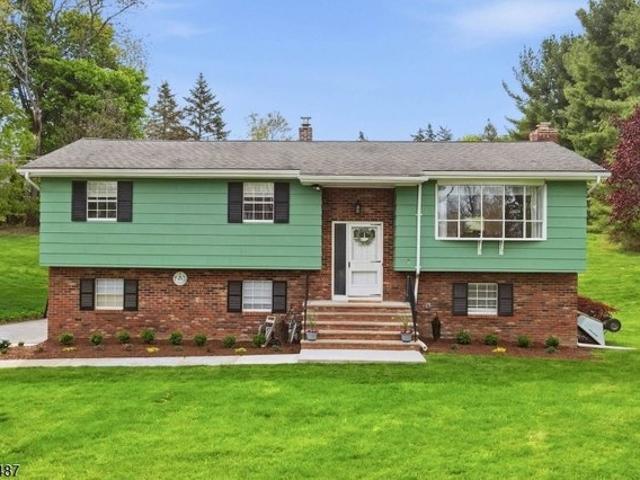 House for sale in Andover, New Jersey