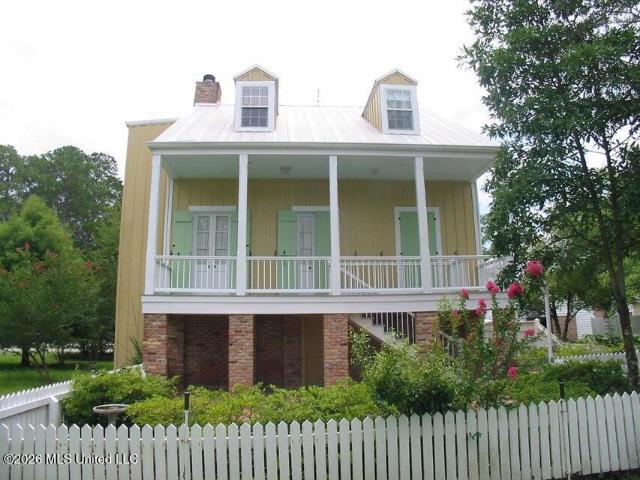 House for sale in Diamondhead, Mississippi