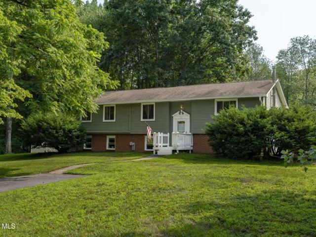 House for sale in Saratoga, New York