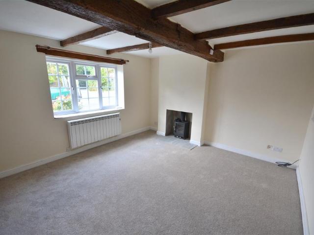 House for rent in Compton, Froggatt
