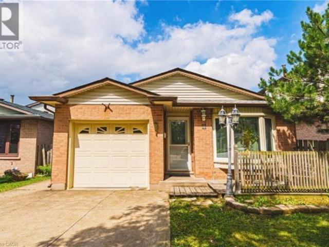 House for sale in Ancaster, Ontario