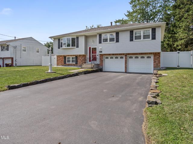 House for sale in Colonie, New York