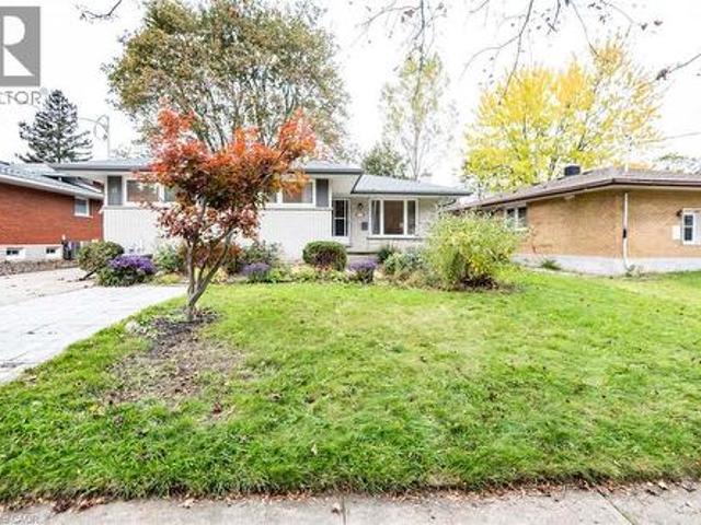 House for sale in Forest Hill, Kitchener