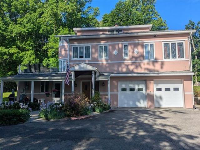 House for sale in Cortlandt Manor, New York